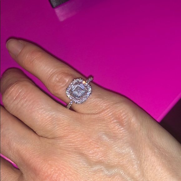 Jewelry - Picture 3 of 5